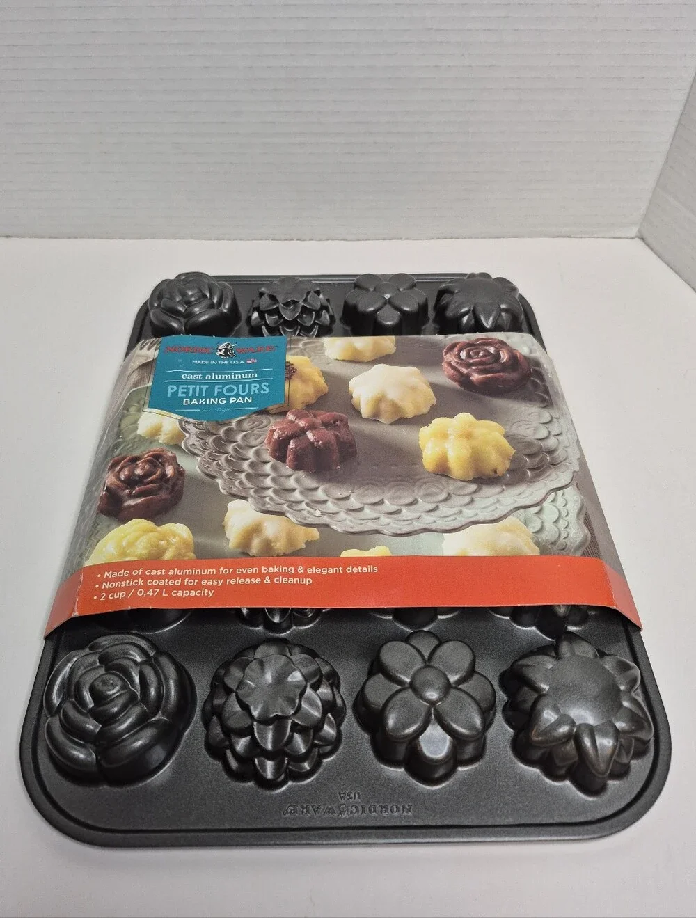 Nordic Ware Cast Aluminum Petit Fours Baking Pan NWT 2 Cup Capacity